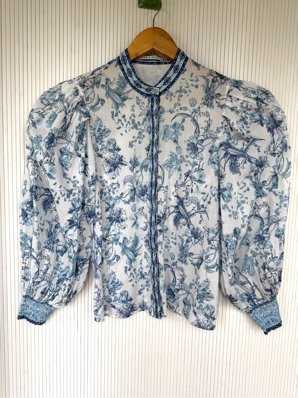 Alice + Olivia April Pleated Blouson-Sleeve Top Size Small S